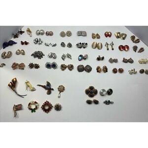 Vintage Signed & Unsigned Costume Jewelry Lot Brooches Earrings Mid Century Mix